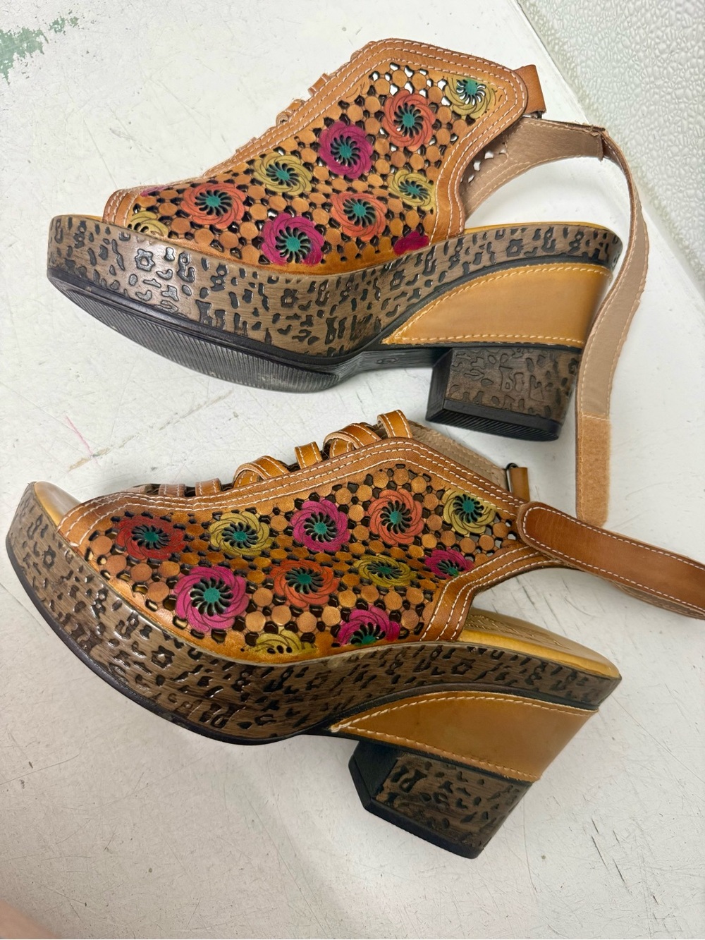 L’Artiste by Spring Step Floral Leather Platform Wedges - Boho (EU 37/US 6.5-7)